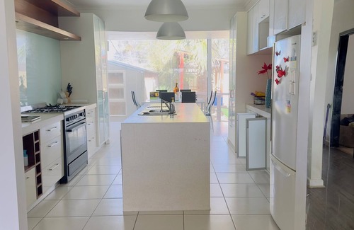 Werribee Villa | 3 Bedroom cozy villa in Werribee near Werribee CBD and other amenities