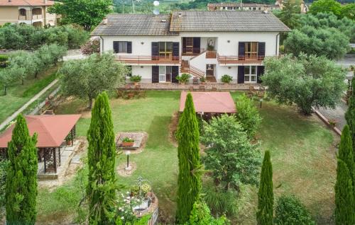 Montecarlo House | 3 Bedroom Gorgeous Home In Montecarlo