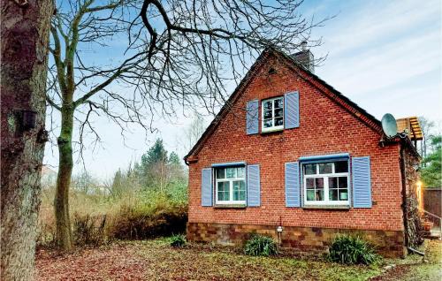 Neukloster House | 3 Bedroom Gorgeous Home In Neukloster