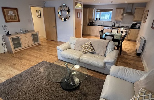 Kinsale Condo | 3 bedroom harbour view apartment in Kinsale