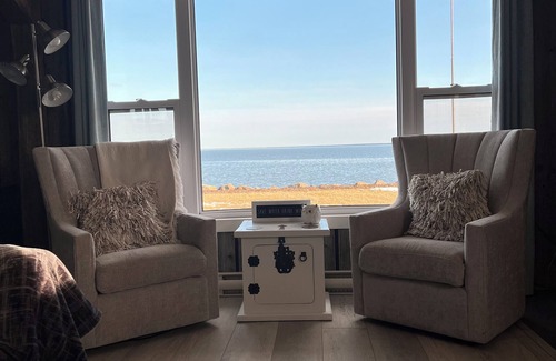 Grand-Digue House | 3-bedroom house on the Ocean minutes from Shediac with AC, WiFi, newly renovated