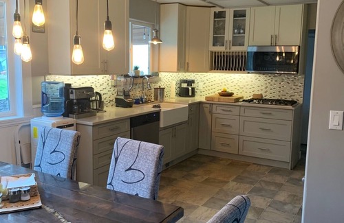 Central Okanagan House | 3 bedroom house, pet friendly, large yard, close to lake