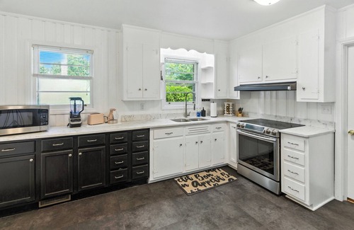 Travelers Rest House | 3-bedroom house downtown Travelers Rest short walk to dining, swamp rabbit trail