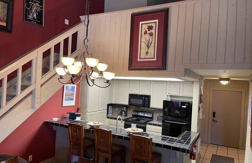 Mammoth Lakes Condo | 3 Bedroom + Loft, Close to Village and Canyon Lodge