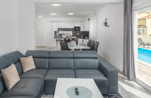 Gulici House | 3 bedroom lovely home in Porec