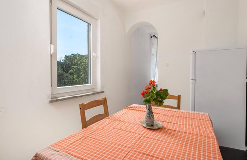Sveti Jakov Apartment | 3 bedroom nice apartment in Cres
