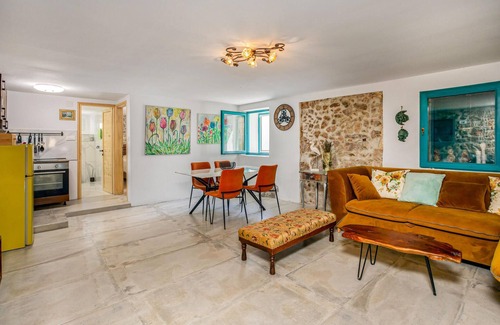 Karlobag House | 3 bedroom nice home in Karlobag