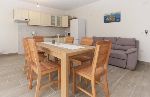 Municipality of Klis House | 3 bedroom pet friendly home in Dugogabe