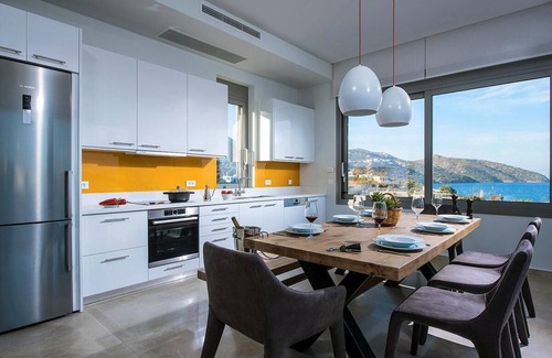 Agios Nikolaos Villa | 3 bedroom villa close to a sandy beach