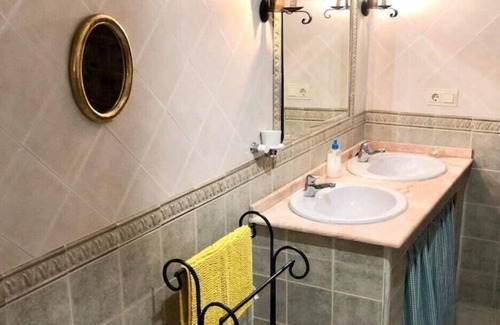 Arenas del Rey Villa | 3 bedroom villa in Pantano de los Bermejales with private pool