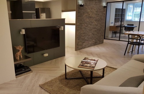 Daan House | 3 Bedrooms+1 Study +3 Bathrooms (Near Taipei 101 & MRT) Home Isolation is OK