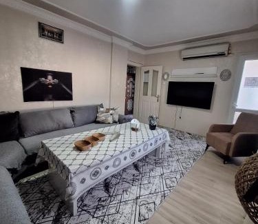 Bornova Apartment | 3 EGE Üniversite ve Hastanesi YAKINI Aileye-Firma Çalışanlarına uygun