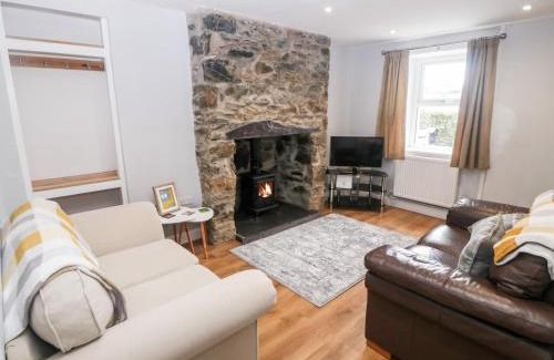 Llangaffo House | 3 Green Terrace