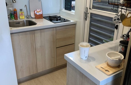 Daan Apartment | 3 Mins Walking from MRT. Near 101/Night Market