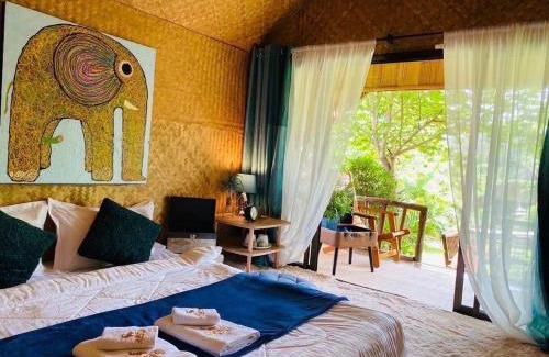 Mae Wang Resort | 3 Pok Maewang jinxiang Gold elephant park