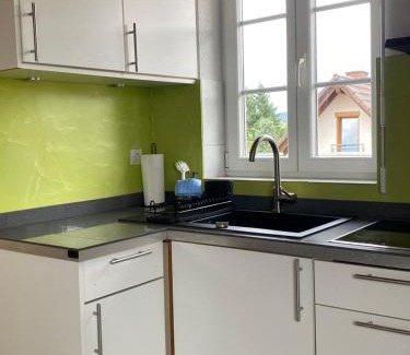 Bollschweil Apartment | 3-Zimmer-FeWo Hexenhäusle Bollschweil