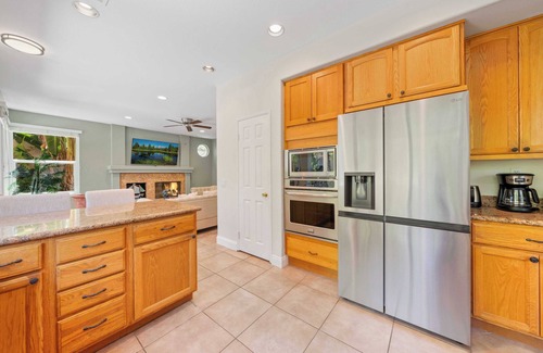 Aliso Viejo House | 30 nights min|Garage Access|Pet friendly|Gourmet Kitchen|Wide Backyard #42198