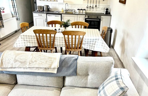 Ring of Kerry Cottage | 300 year old cottage, peaceful retreat in the tranquil countryside