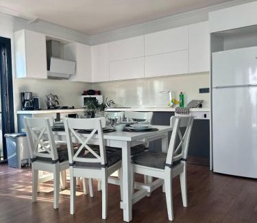 Turgutreis Apartment | 300m to Beach 2 Bedroom Garden Floor Flat with Pool A1 - Yeni Dünya Bodrum