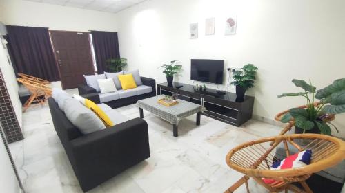 Teluk Intan House | 33 HOMESTAY 4 Room 5 MINUTE TO LEANING TOWER