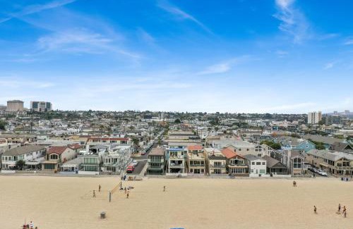 West Newport House | 3312 W Oceanfront