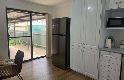 Mount Austin House | 34 Adjin Street House Wagga Wagga