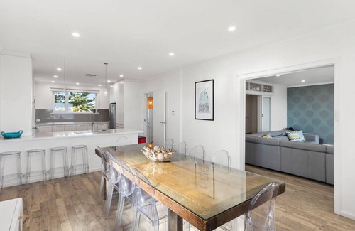 Port Noarlunga House | 35 Degrees South – Steps to Sand & Shops