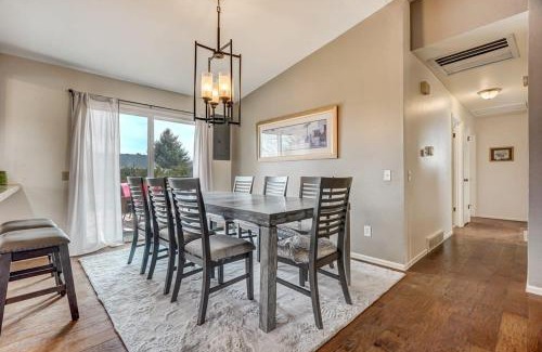 Southwest Colorado Springs House | 3BD Cheyenne Mountain Home w Hot Tub & Grill