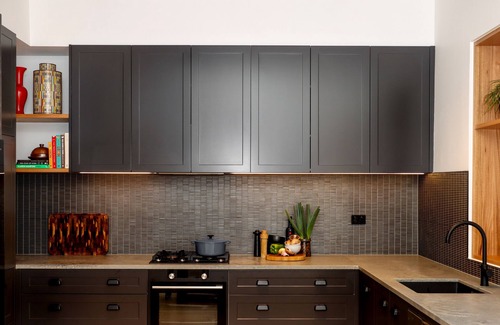 Ballarat House | 3BED| 3BATH| WOOD FIRE| AIR-CON | SLEEPS 8 | OFF STREET PARKING | PET FRIENDLY