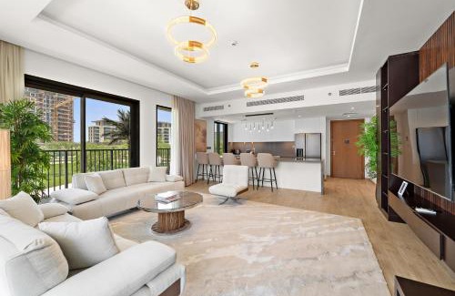 Al Wasl Apartment | 3BR Central Park, Prime Dubai Location