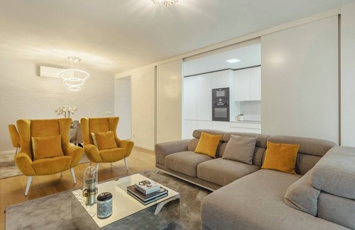 Sao Domingos de Benfica Apartment | 3BR Luxury w/Pool in Benfica