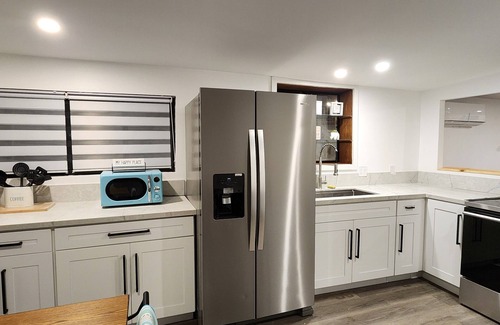 Descanso House | 3BR Tree Covered Fenced Cabin