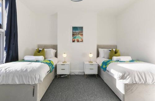 West Bridgford House | 4 Bed House Near Trent Bridge