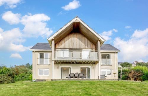 Aberdovey House | 4 Bed in Aberdovey DY041