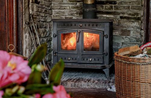 Llanover House | 4 Bed in Llanover 91243