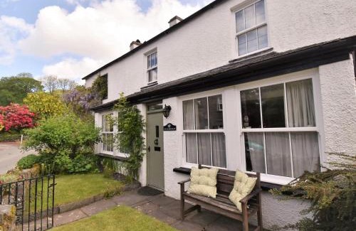 Near Sawrey House | 4 Bed in Sawrey LCC33