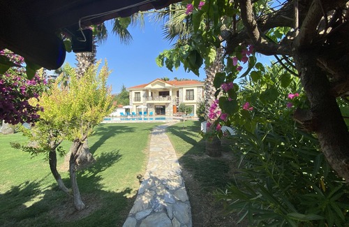 Dalyan City Center Villa | 4 Bed Private Premier Villa in Private Walled Gardens and large Pool/jacuzzi