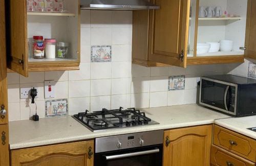 Ongar House | 4 Bed Room Sharing House