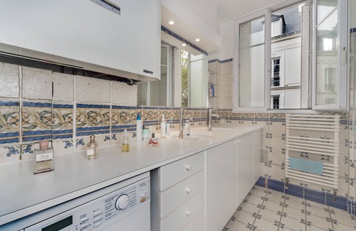 Parc-de-Montsouris Apartment | 4-bedroom apartment in stunning Paris neighborhood direct train from airport
