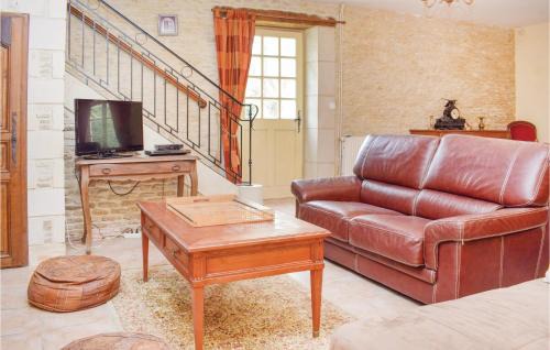 Moult-Chicheboville House | 4 Bedroom Awesome Home In Chicheboville