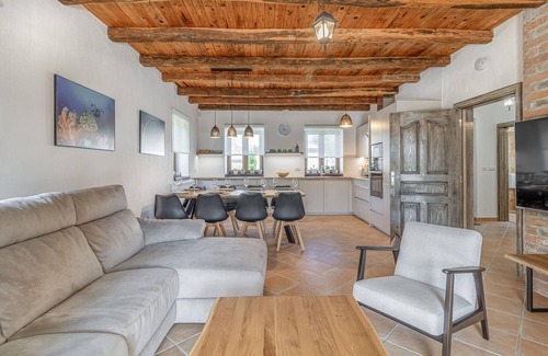 Cabrunici House | 4 bedroom cozy home in Cabrunici