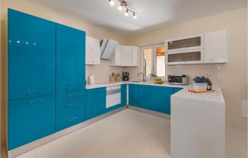 Gracisce House | 4 Bedroom Gorgeous Home In Pican