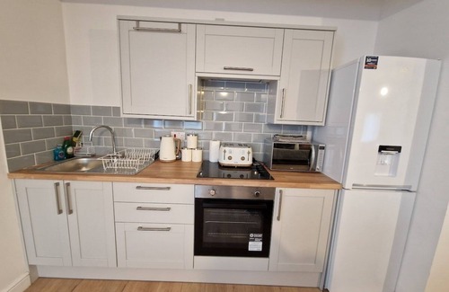 Mountain Ash Apartment | 4 Bedroom Ground Floor Apartment