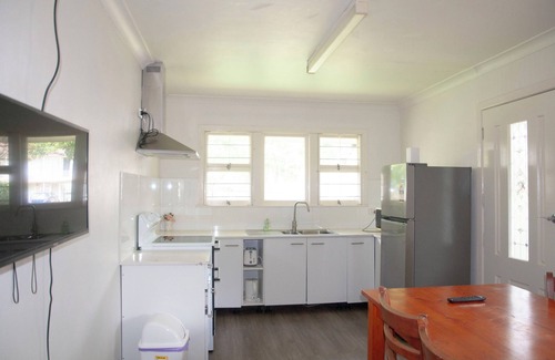 Sunnybank House | 4 bedroom house in Sunnybank