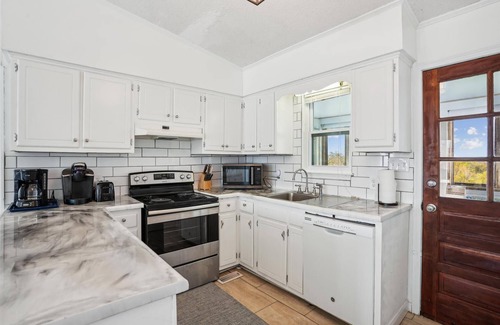 South Nags Head House | 4 bedroom in Nags Head, 5 minute walk to the beach! Outdoor amenities galore!