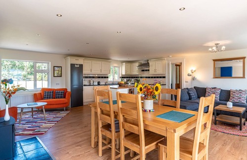 Templenoe House | 4 bedroom luxury home overlooking Kenmare Bay