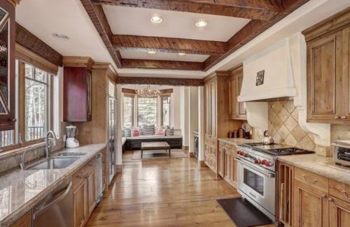 Gore Creek Place House | 4 Bedroom Luxury Townhome In Lionshead Village