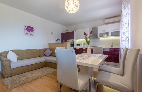 Jesenice House | 4 bedroom nice home in Jesenice