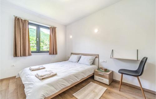 Jastrebarsko House | 4 Bedroom Nice Home In Ivancici