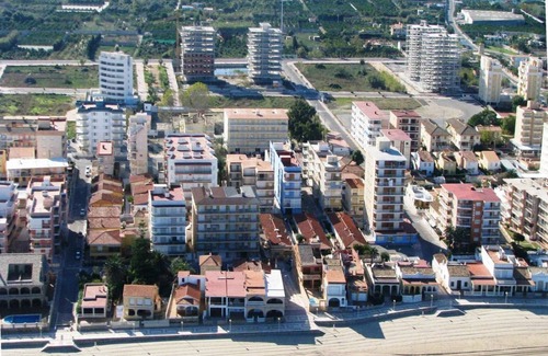 Platja de Piles Apartment | 4 Bedrooms Apartament-2 minutes walk to Seafront -